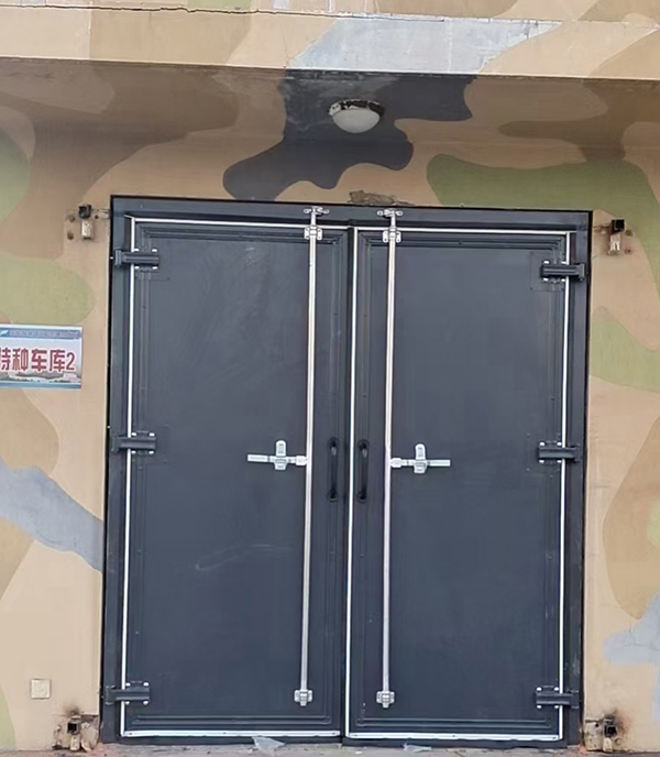 米东工业平开门