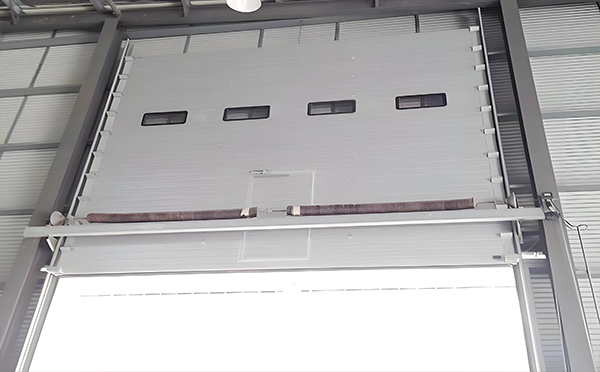 米东工业滑升门