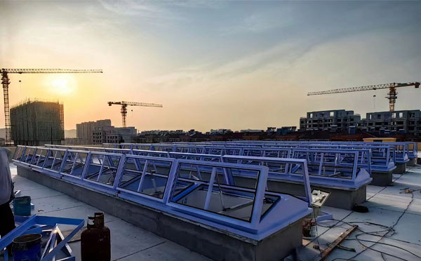 消防米东排烟窗工作原理