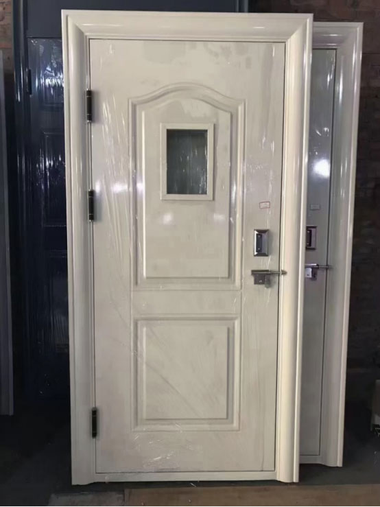 米东学校教室门