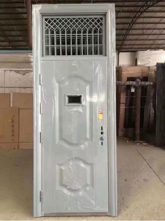 米东学校教室门