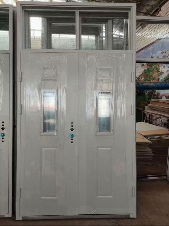 米东学校教室门