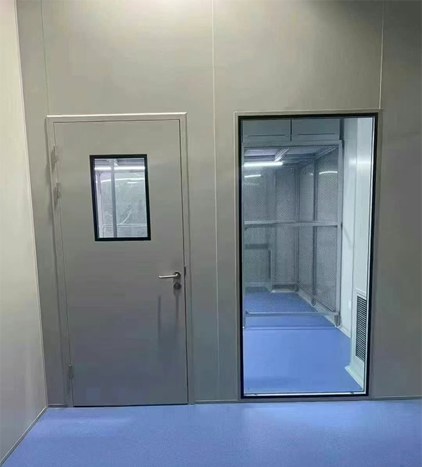 学校教学楼完成米东防火门标准化安装