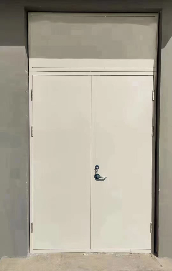 展览馆项目完成大跨度米东防火门安装 展览馆项目完成大跨度米东防火门安装